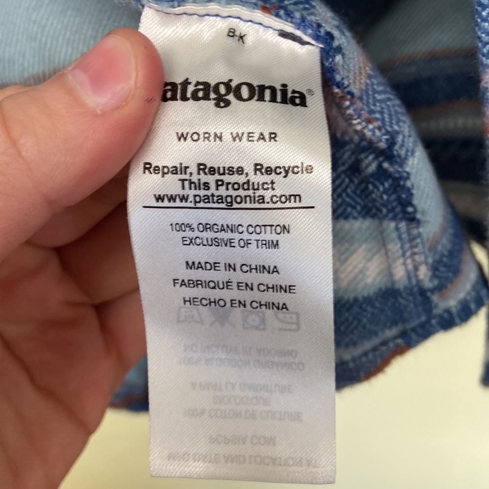 Patagonia Patterned Button Down - image 3